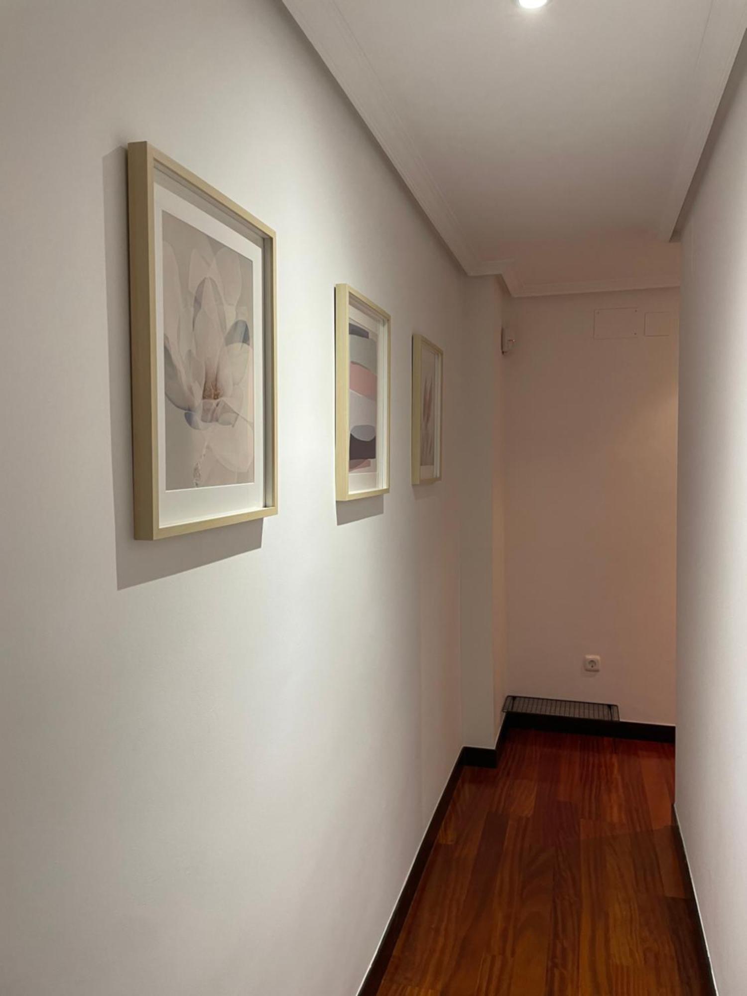 Atuaire Home Vivienda B Luminosa Parking Incluido En Plena Calle Comercial Burgo Εξωτερικό φωτογραφία